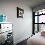 Owen - Soaring City Views Central Location