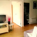 Ozstays Apartments
