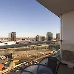 Melbourne Holiday Apartments At Mccrae Docklands