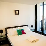 Royal Stays Apartments Docklands