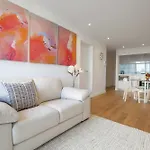 Boutique Stays - Sea Breeze, Port Melbourne