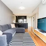 Sandra, 1Bdr Carlton Apartment