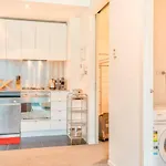 Collins St, Southern Cross, 2 Bd, Parking, Free Wifi