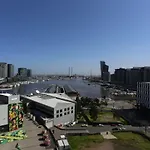 Readyset Apartments At Stadium