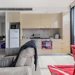 Light, Airy, Spacious Queens Road Apartment