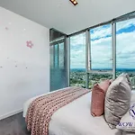 Wow Apartment On Swanston