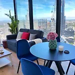 Cbd Fabulous View 2Br High In The Sky On Collins
