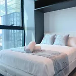 Victoria One Melbourne Onelife Apartments