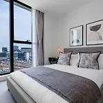 Stylist 1Bed1Bath Apartment@West Melbourne