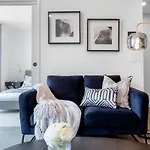 Stylist 1Bed1Bath Apartment@West Melbourne
