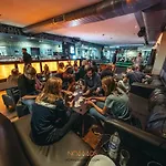 Nomads Melbourne Backpackers