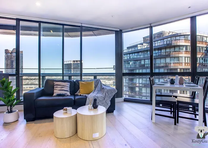 Kozyguru Docklands High Level Waterview 1Bed Pool Vdo883-2009