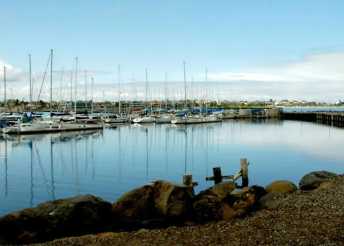 Stylish Private Studio, Close To Beach, Wifi, Parking