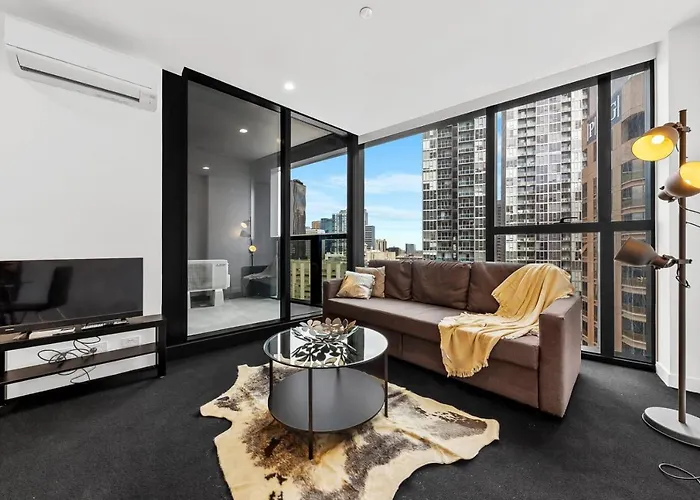 An Elegant Apt, 5-Min Walk To Queen Victoria Market