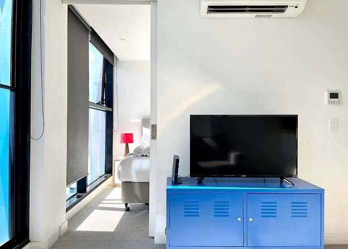 Readyset Apartments On Bouverie