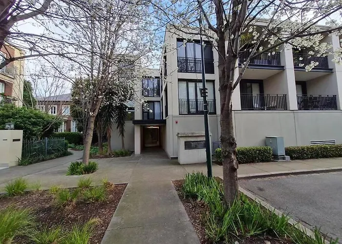 Stone\'S Throw To Mcg 1Br1Ba With Free Car Park