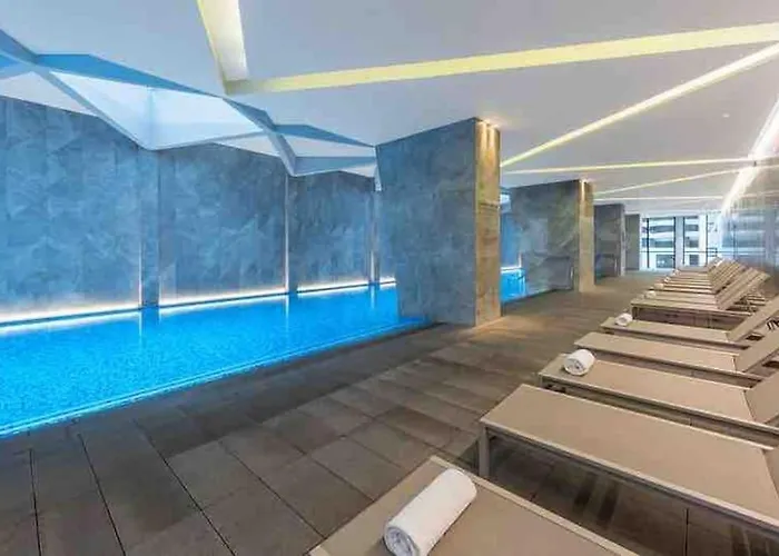 Lighthouse 3 Bedroom Apartment In The Heart Of The Cbd