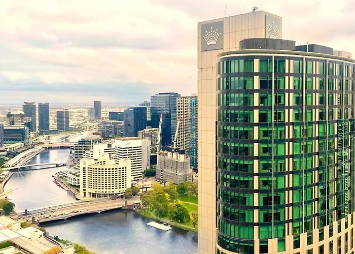 Prima Tower Apartment Face To Crown By Goodlive