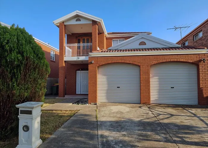 Rosie House-Spacious Comfortable Home