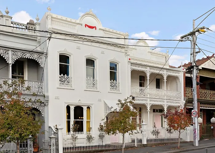 The White House Fitzroy - One Of The Largest Single Dwelling Accommodations