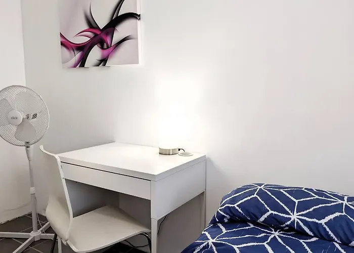 *Promo* 2-Bedroom Villa Next To Train Station!