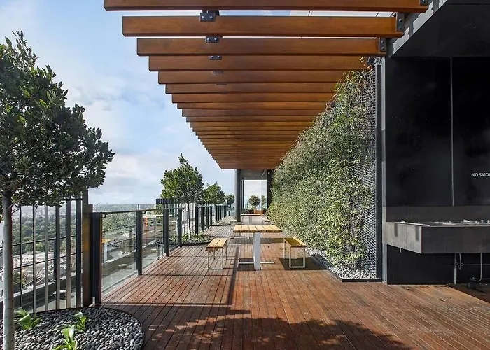 Premium Albert Park Grand Prix Apartment By Ready Set Host