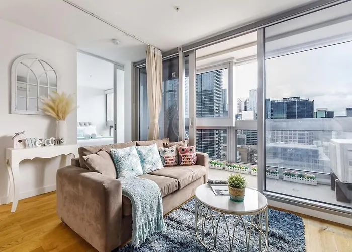 \'Rose Lane Retreat\' Discover Melbourne City Charm