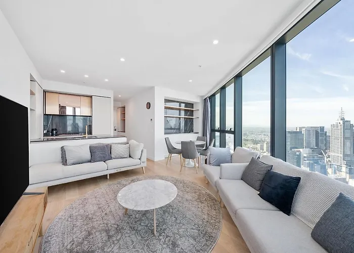 Melbourne 3Br Apartment