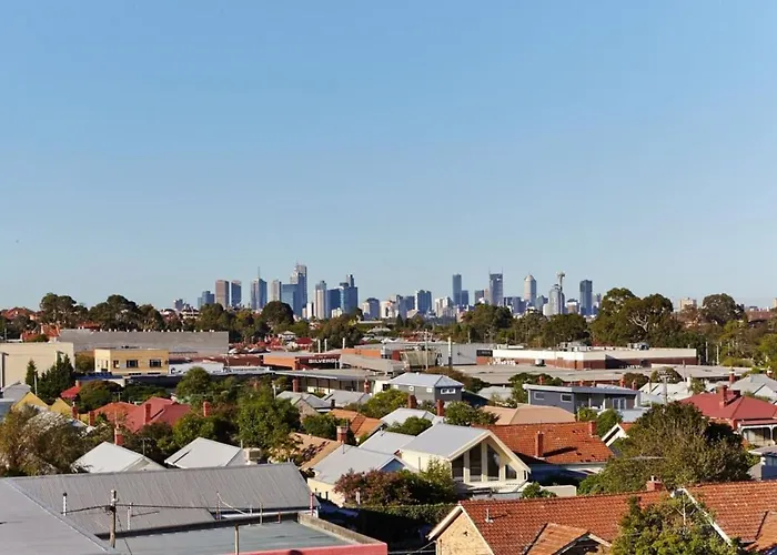 Highview On High St - A Balcony Haven In Northcote