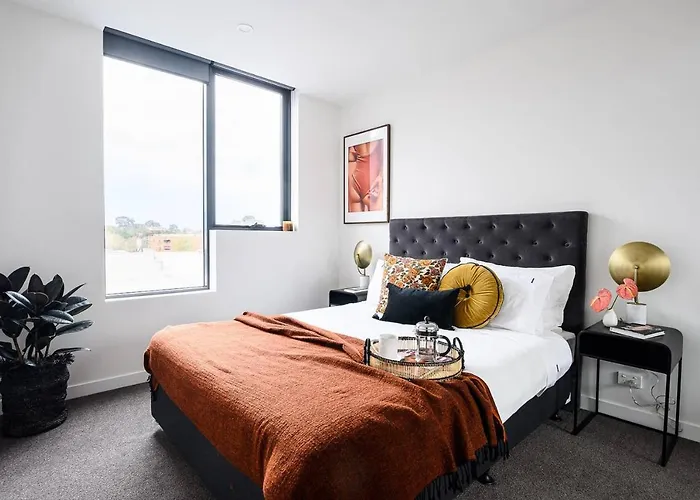 Luxury Living, Richmond
