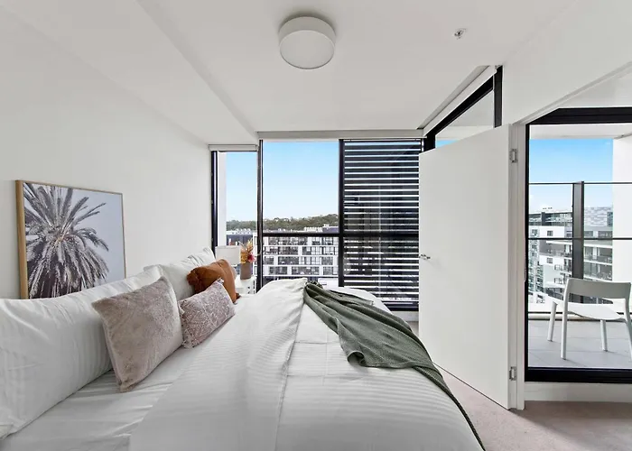 A Cozy & Plush 2Br Apt Next To The Yarra River