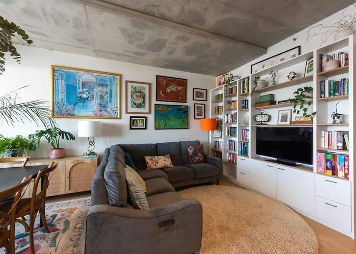 Brunswick Retreat! 5Th Floor 1-Bed Unit W Parking