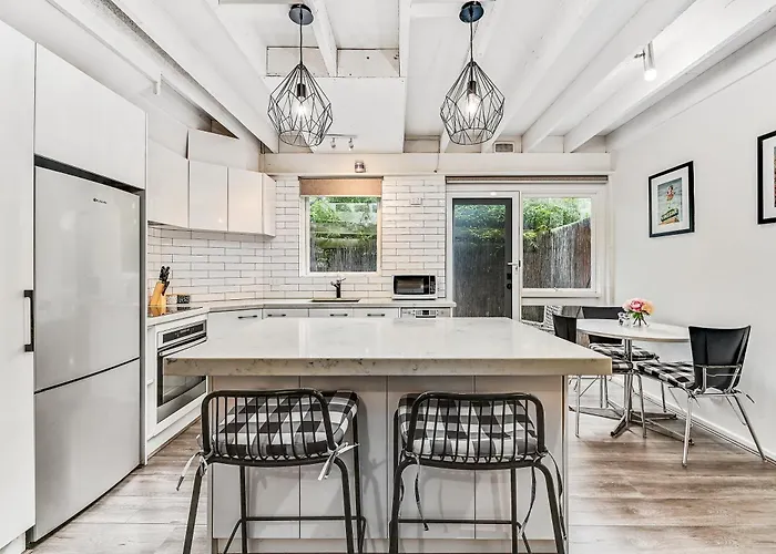 Walk To The Tennis And Mcg! Townhouse In Richmond