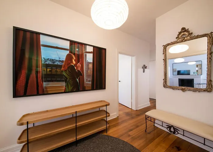 Charnwood Charm In St Kilda