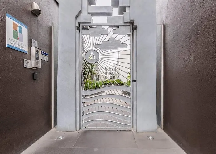 Amazing Luxury Apartment & So Close To The Cbd - 01756