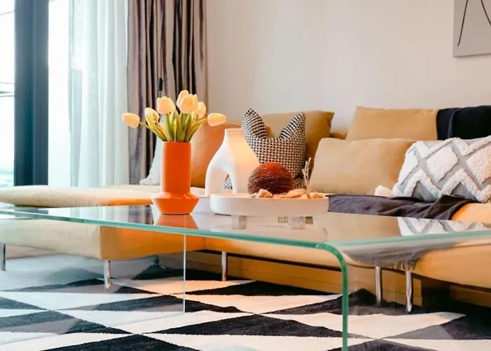 Offline-Contrasting-Color Style & City Views Comfortable 2B2B1 Car Park