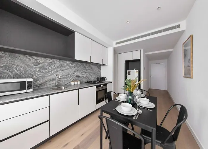 A Lux & Modern Apt Next To Southern Cross Station