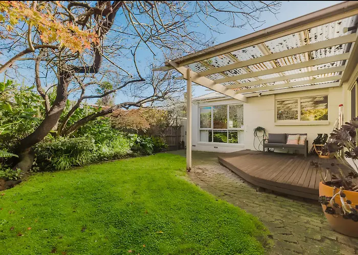 Family Friendly Art Deco Garden Patio Wifi Wfh