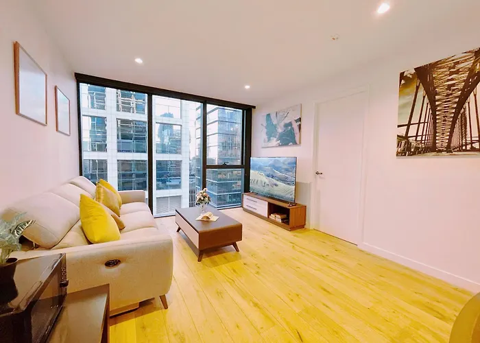 Collins House 2B By Goodlive
