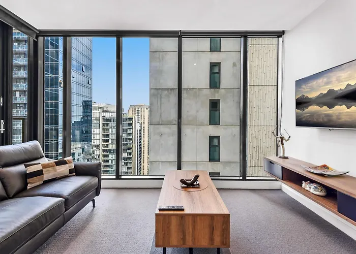 Contemporary 1-Bed Apartment With Pool And Gym