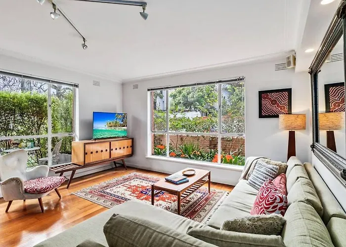 Sensational Stylish And So Very South Yarra 2Br