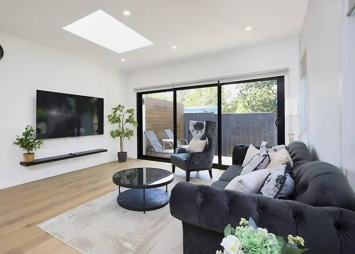 Preston Lux House 5 Bed 5 Bath