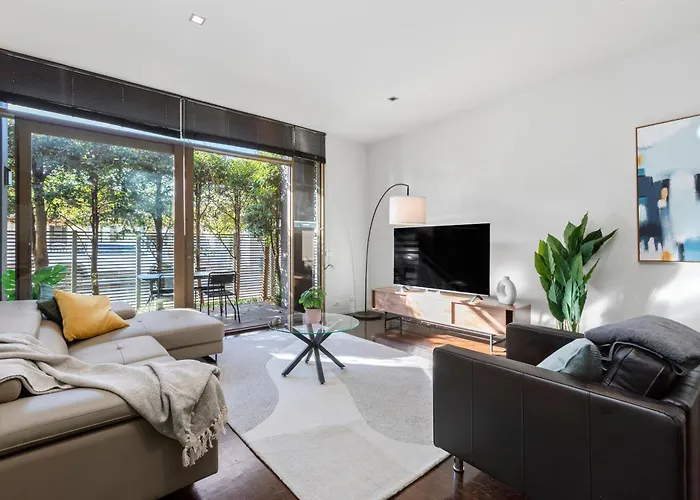 Complete Host South Yarra Townhouse