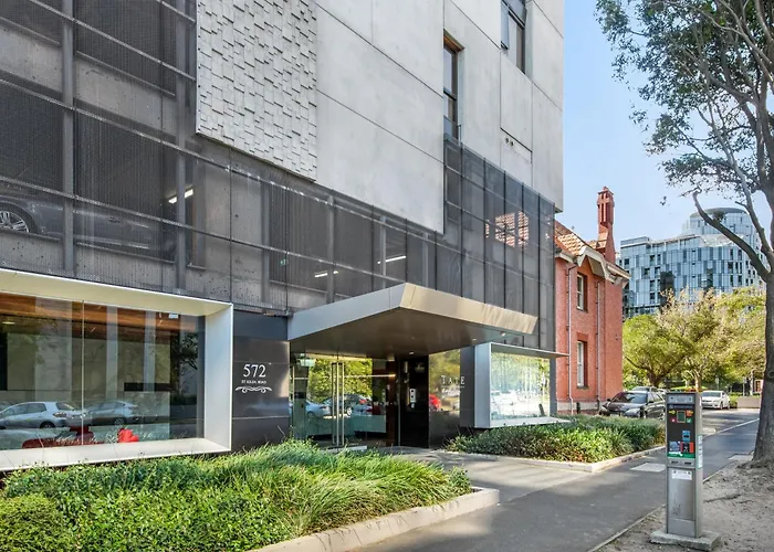 Complete Host Tate Apartments