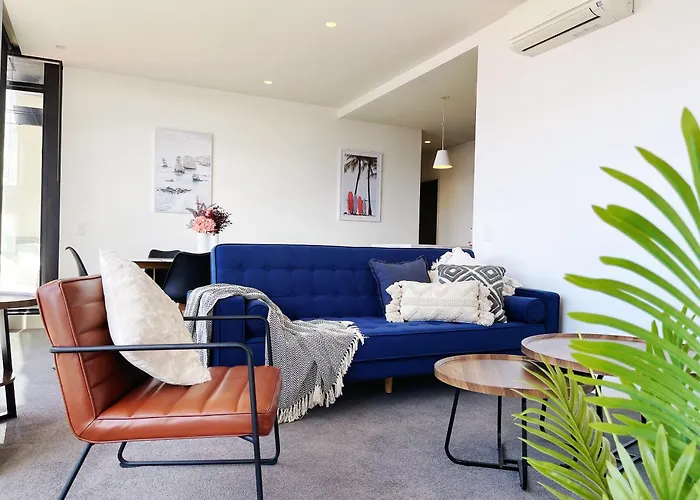Spacious 3B3B Apartment With Large Balcony, Conveniently Located Across From The Mall And Near Public Transport