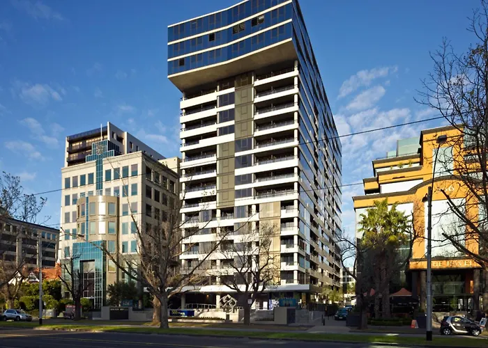 Oaks Melbourne St Kilda Road Hotel