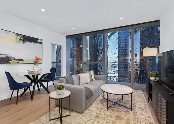 Brand New Apt In West Side Place Best Location