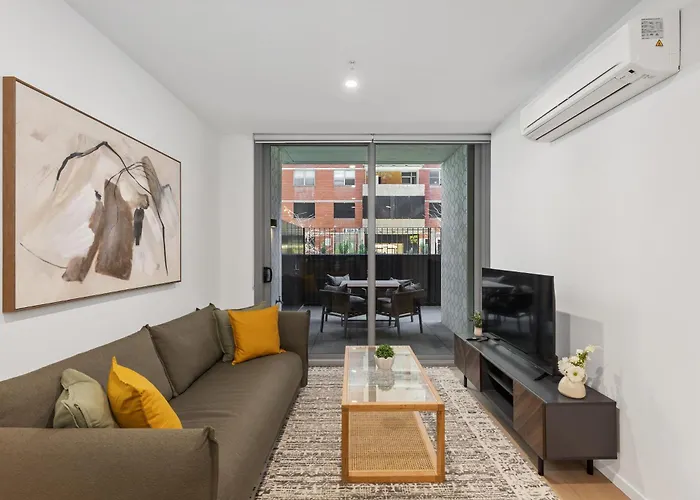 Stylish 1Br In Trendy Area W Big Balcony & Parking
