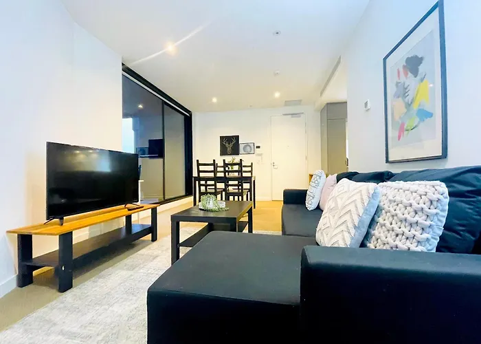 Mega Style Apartments Swanston Square