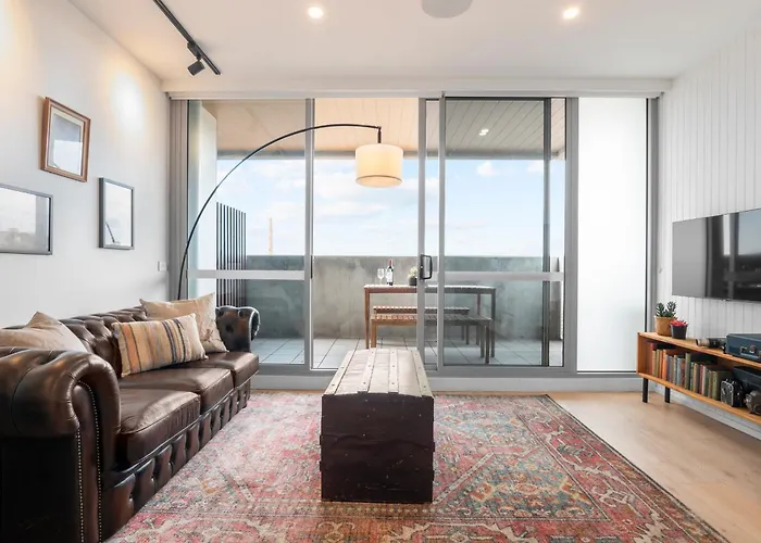 Artist Abode: Stay In A Home That\'S Also A Gallery